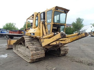 Bulldozer de marque Caterpillar année 1998 — photo 4