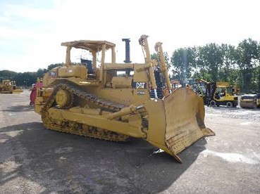 Bulldozer de marque Caterpillar année 1989 — photo 2