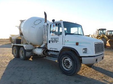 Camion bétonnière de marque MACK année 1989 — photo 2