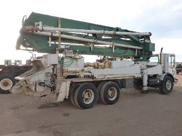 Camion bétonnière de marque MACK année 1986 — photo 3