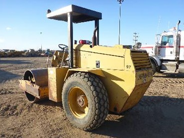 Compacteur de marque CHAMPION année 1996 — photo 4