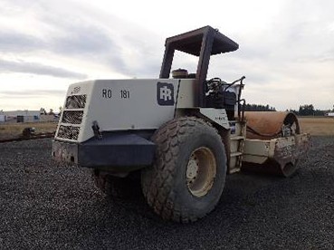 Compacteur de marque INGERSOLL-RAND année 2001 — photo 3
