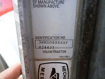 Camion plate-forme de marque KENWORTH année 1999 — photo 4