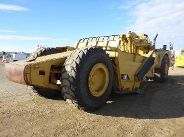 Décapeuse de marque CATERPILLAR année 1980 — photo 3