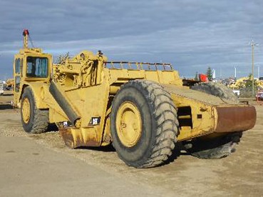Décapeuse de marque CATERPILLAR année 1980 — photo 4