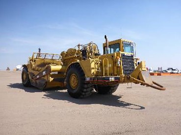 Décapeuse de marque CATERPILLAR année 1998 — photo 2