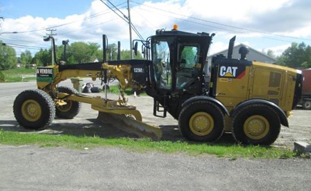 Niveleuse Caterpillar année 2013 — photo 2