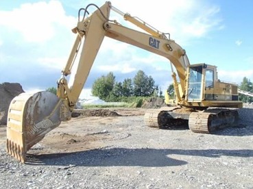 Pelle excarvatrice de marque CATERPILLAR année 1985 — photo 2