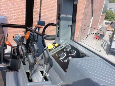 Tracteur Ford 8340 année 1997 — photo 4