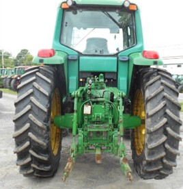 Tracteur de marque John Deere année 2005 — photo 4