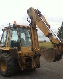 Tractopelle de marque Caterpillar année 1988 — photo 2