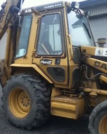 Tractopelle de marque Caterpillar année 1988 — photo 3
