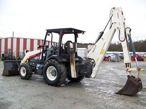 Tractopelle de marque Terex année 2005 — photo 2